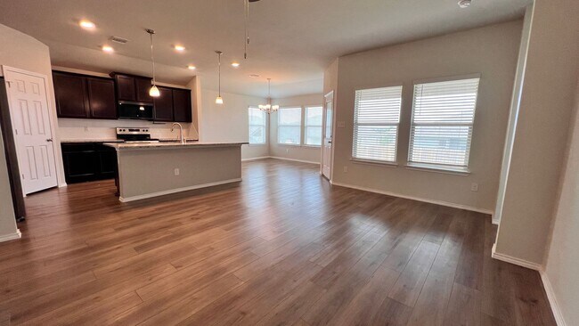 Building Photo - Four Bedroom in Harker Heights with a Flex...