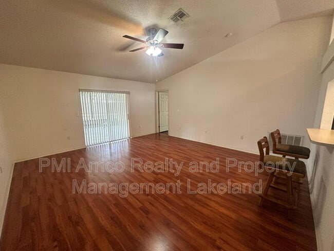 Building Photo - 8150 Oakhurst Blvd