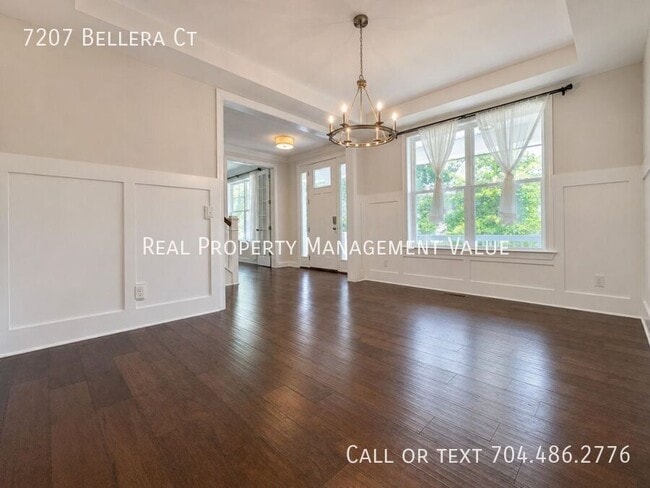 Building Photo - 7207 Bellera Ct
