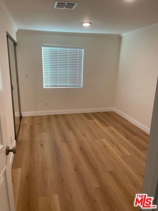 Building Photo - 8010 Longridge Ave