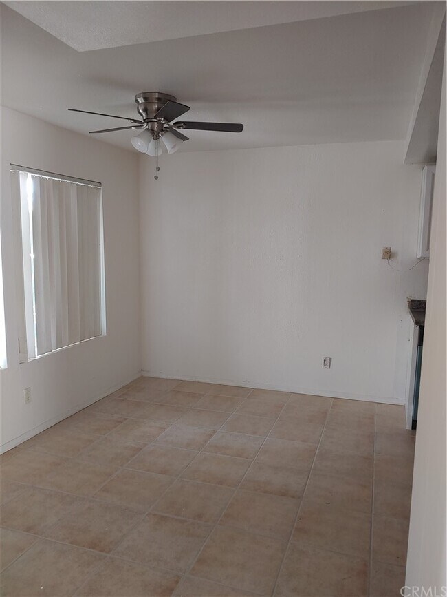 Building Photo - 16961 Green Ln