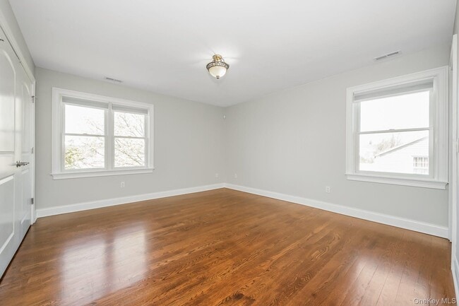 Building Photo - 85 Park Ave