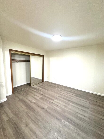 Building Photo - 8150 Little Dipper Ave