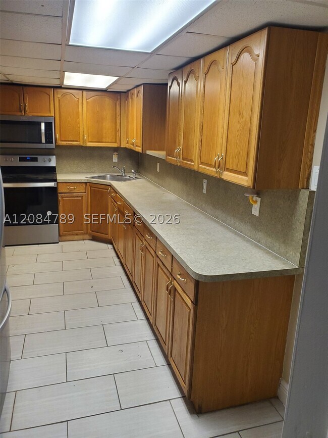 Building Photo - 36490 SW 192nd Ave