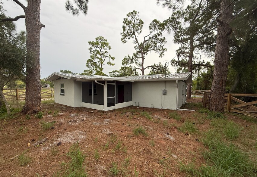 Building Photo - 112 Watters Dr