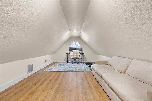 Building Photo - 517 McKittrick Ct