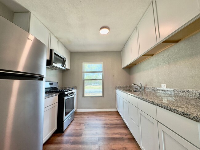 Building Photo - Rental