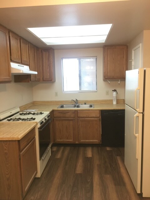 Building Photo - 57545 Yucca Trl