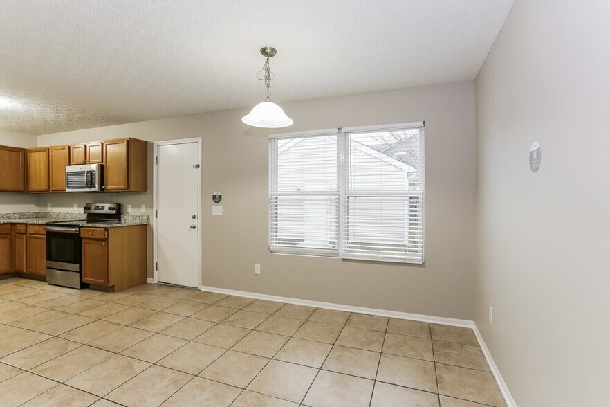 Building Photo - 6280 Marengo St