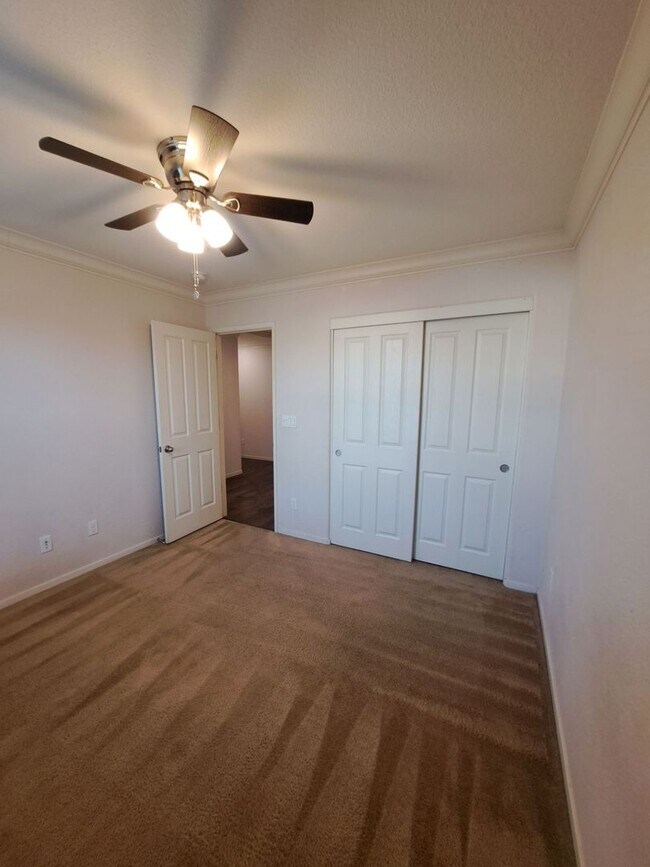 Building Photo - Stunning and Spacious - Don't Miss This Rental Home!