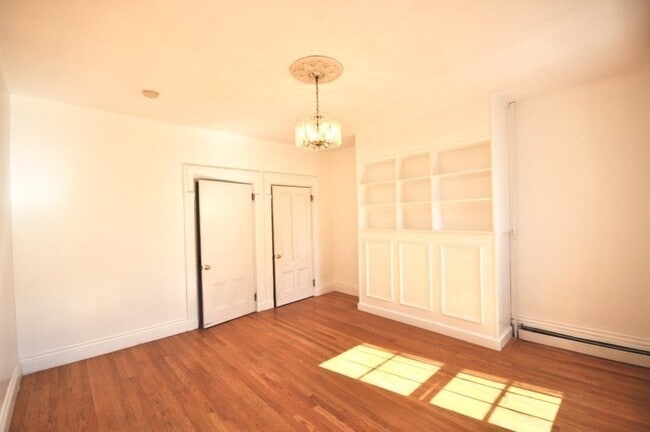 Building Photo - 37 Union St