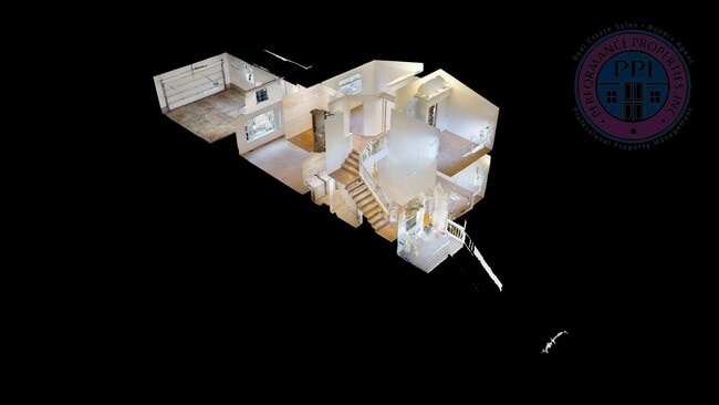 Building Photo - Updated Townhome with Detached Garage! Close to Shops & Restaurants