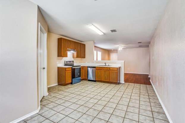 Building Photo - 1128 Maplewood Ln