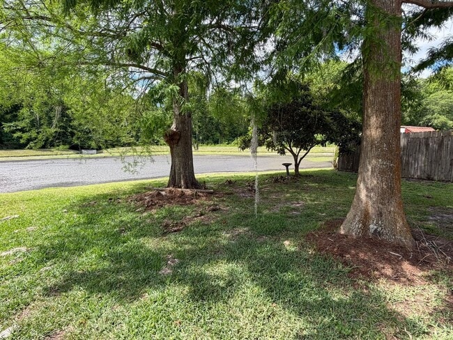Building Photo - 625 Remington Oak Dr