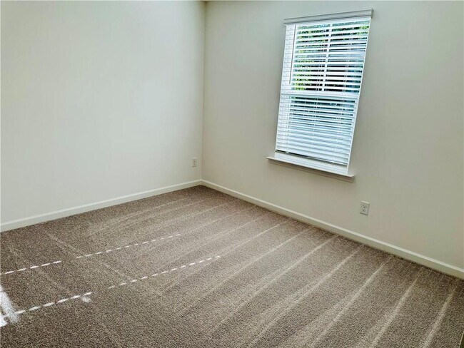 Building Photo - 66 Red Dragon Dr