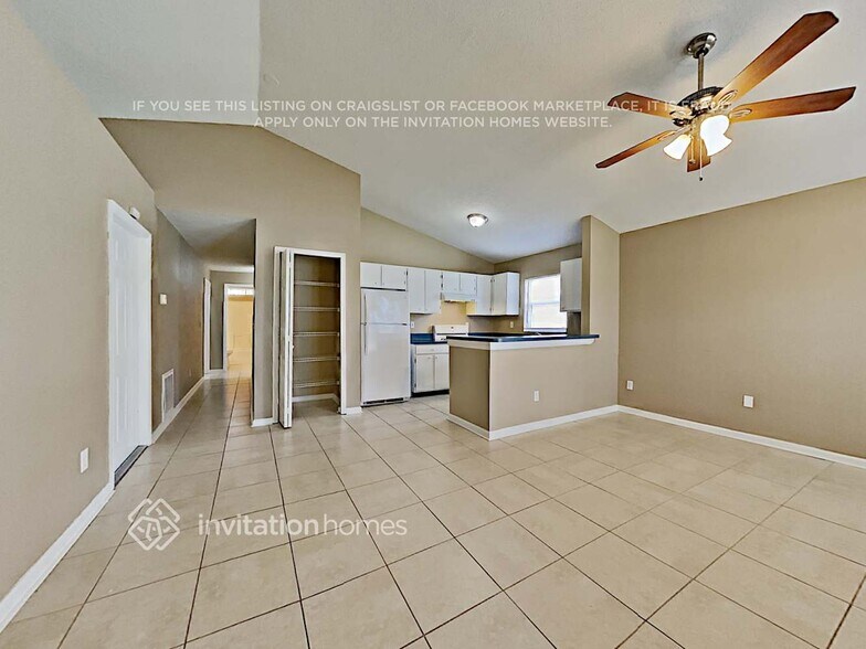 Building Photo - 341 Rollins Dr