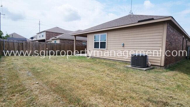 Building Photo - 333 Cedar Crk Dr