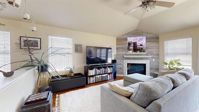 Building Photo - 106 Williams Way