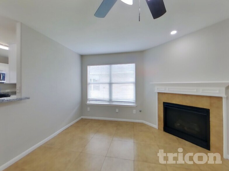 Building Photo - 7314 Legacy Pines Dr