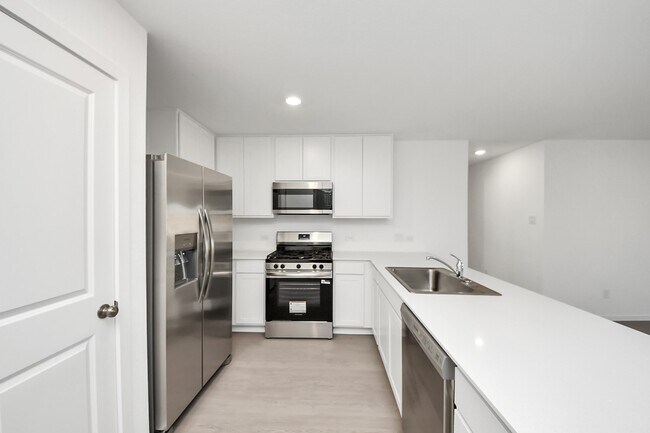 Building Photo - 5846 Majestic Sky Dr