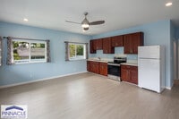 Building Photo - 23 Jasmine St