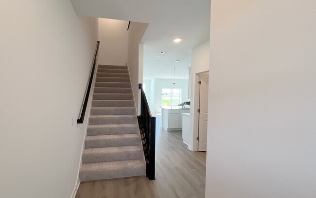Building Photo - 14473 103rd Pl N