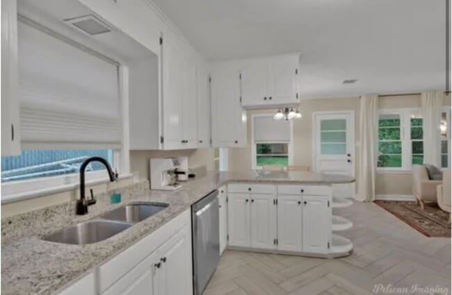 Building Photo - Coming Soon In Broadmoor!!