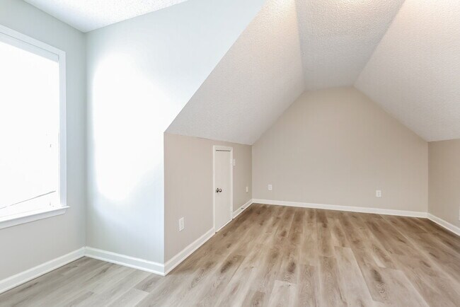 Building Photo - 468 Haven Ridge Dr