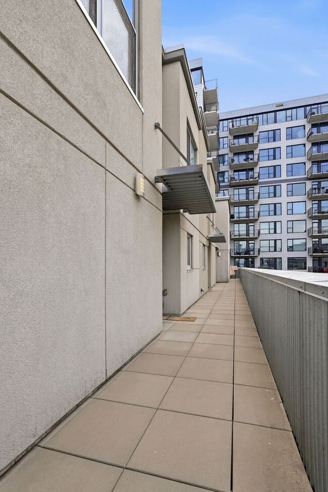 Building Photo - *Rarely Available* 3 Bedroom 2 Bathroom Penthouse At The Sexton Lofts!