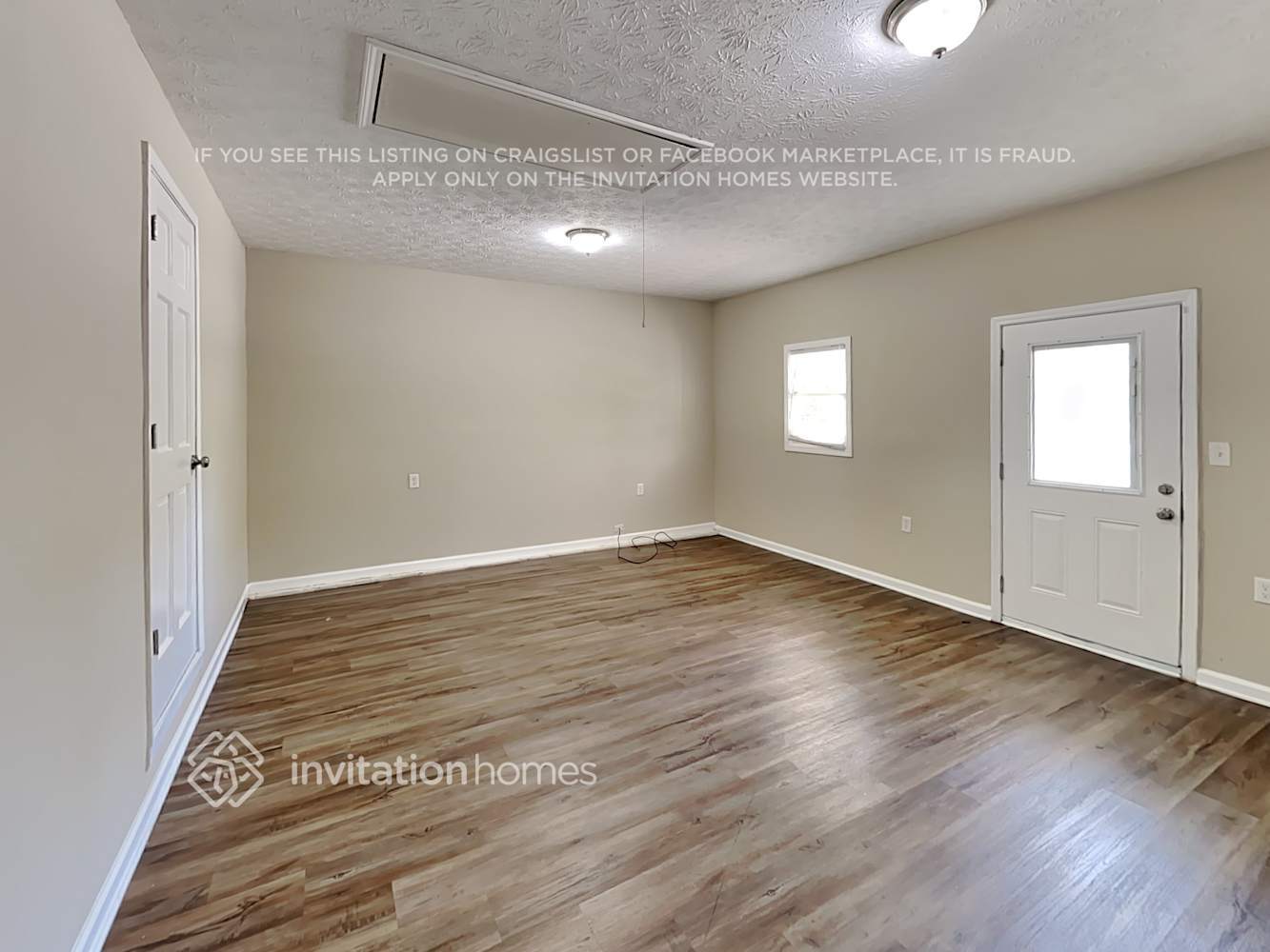 Building Photo - 8594 Autumn Leaf Dr