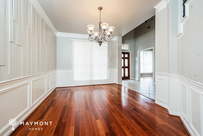 Building Photo - 14211 Orion Dr