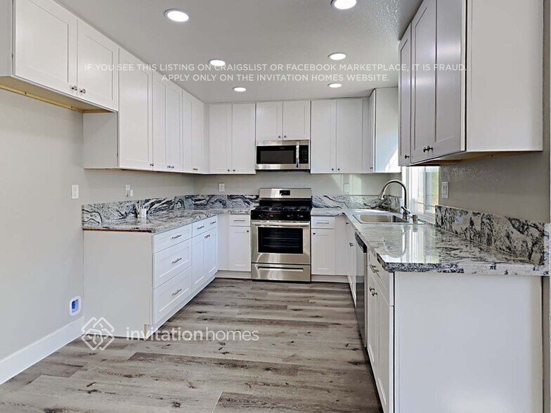 Building Photo - 621 Hovey Way