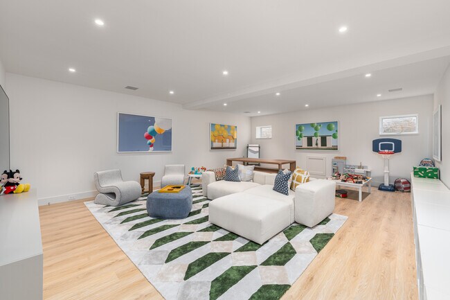 Building Photo - 610 Wildberry Ln