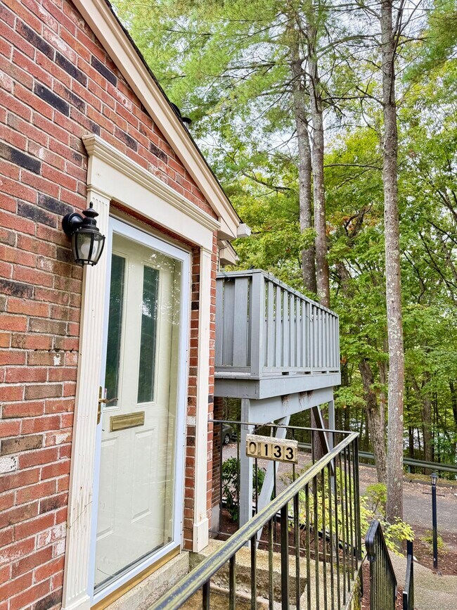 Building Photo - 133 Queens Rd