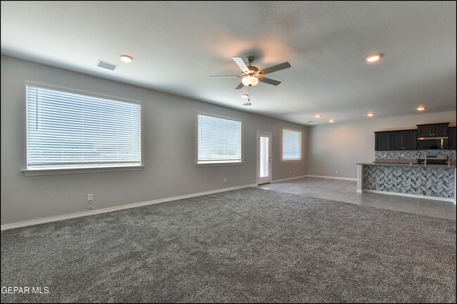 Building Photo - 12868 Star Gaze Ave