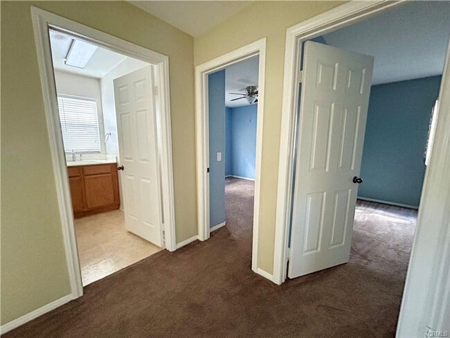 Building Photo - Canyon Hills Home