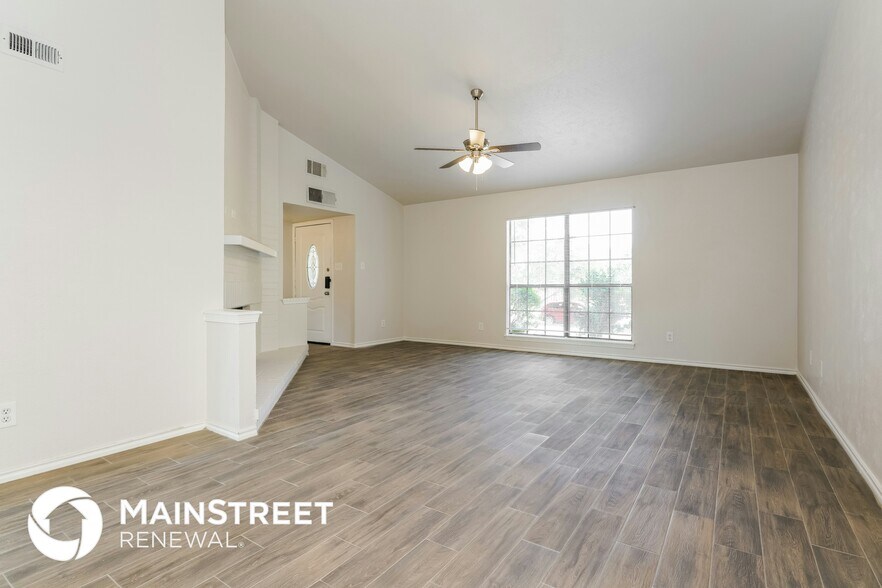 Building Photo - 502 Ponderosa Dr