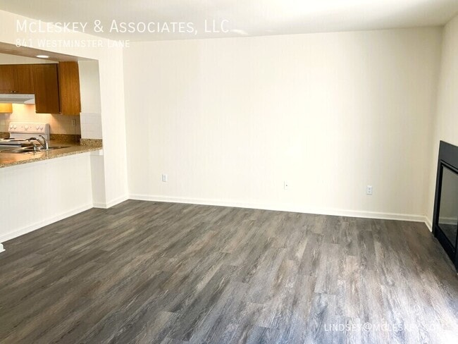 Building Photo - 841 Westminster Ln