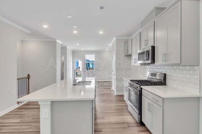 Building Photo - 1715 Chirping Trl