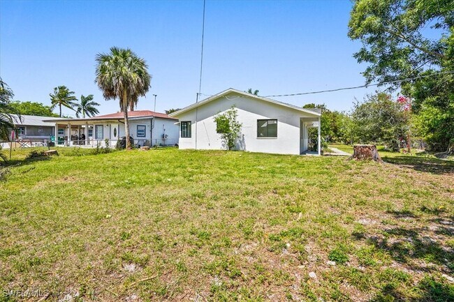 Building Photo - 3652 Hibiscus Ave