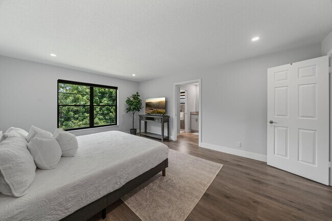 Building Photo - 11371 Torchwood Ct