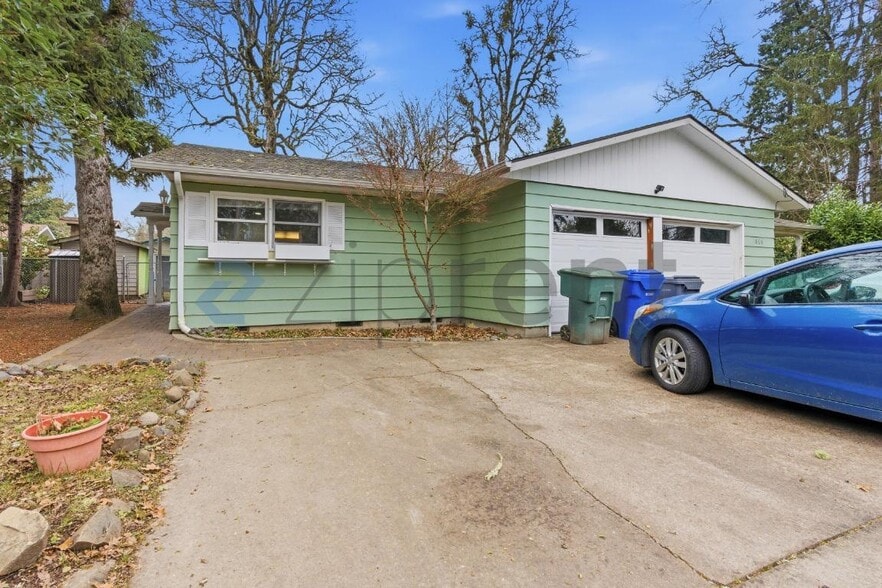 Building Photo - 1865 Brookside Ave NW