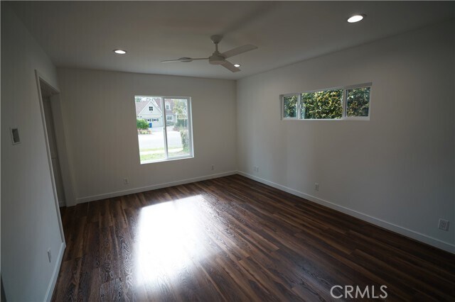 Building Photo - 4466 Sherman Oaks Cir