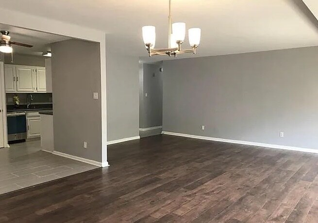 Building Photo - 5300 Columbia Pike