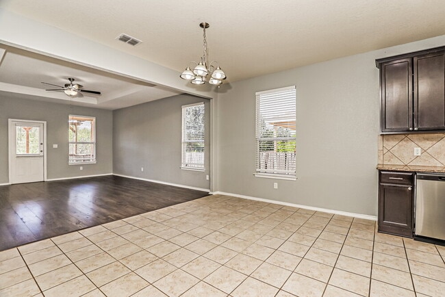 Building Photo - 7606 Paraiso Point