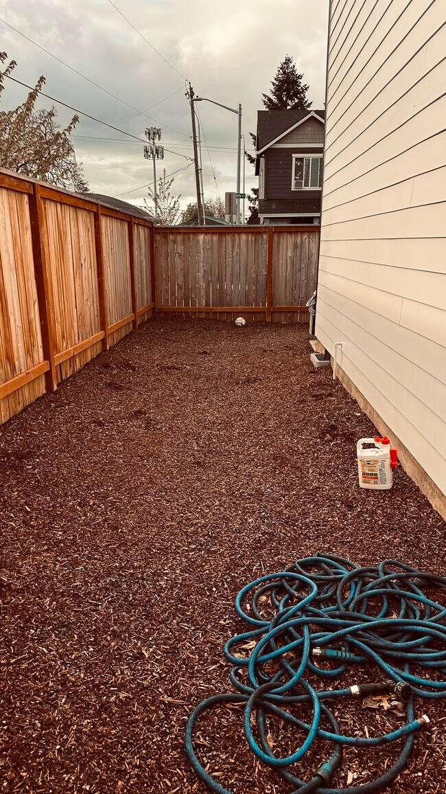 Building Photo - 19724 SW Brandy Ln