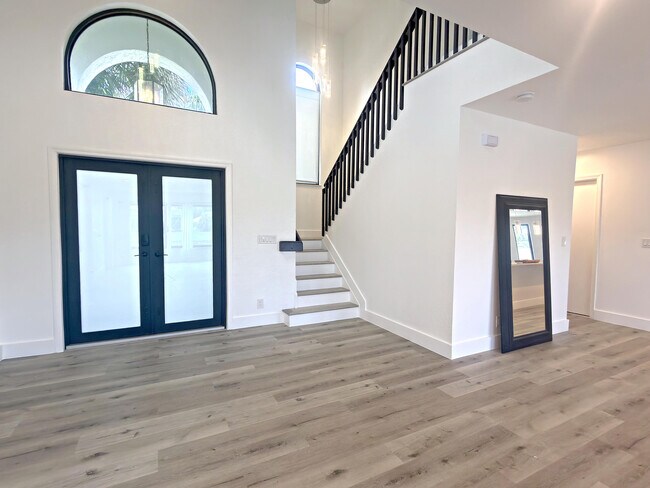 Building Photo - 10920 Haydn Dr