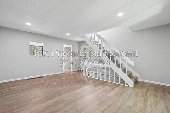 Building Photo - 3079 Cooper Bluff Dr