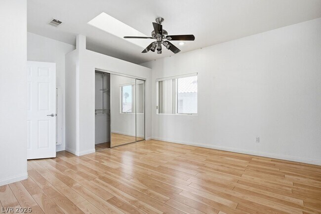 Building Photo - 7285 Winding Creek Dr