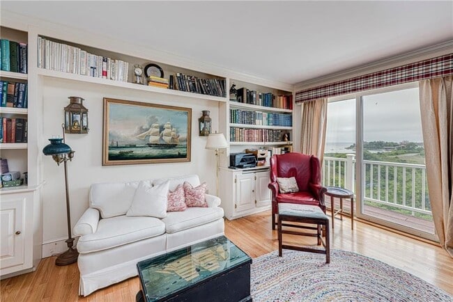 Building Photo - 25 Ocean Heights Rd